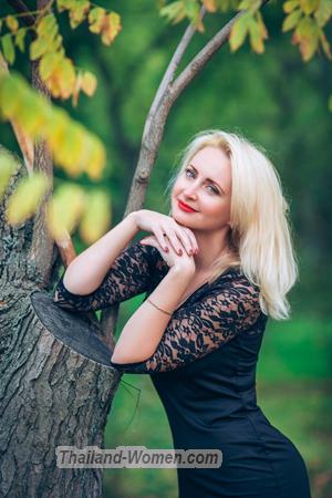 169090 - Elena Age: 45 - Ukraine