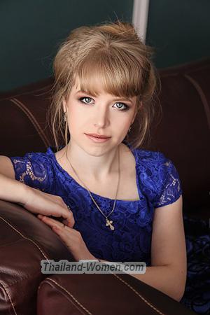 176507 - Elena Age: 32 - Russia