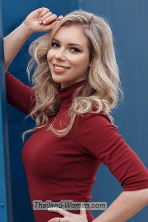 183664 - Ekaterina Age: 30 - Russia