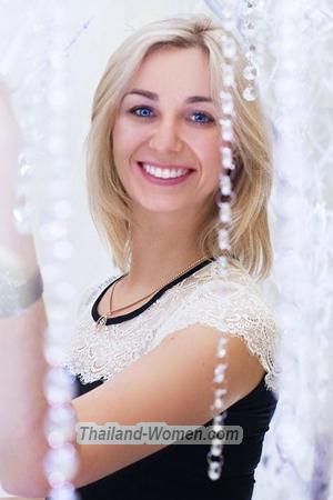 186064 - Elena Age: 42 - Ukraine