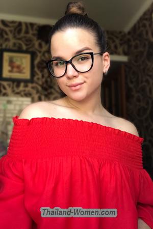 196018 - Ulyana Age: 24 - Ukraine