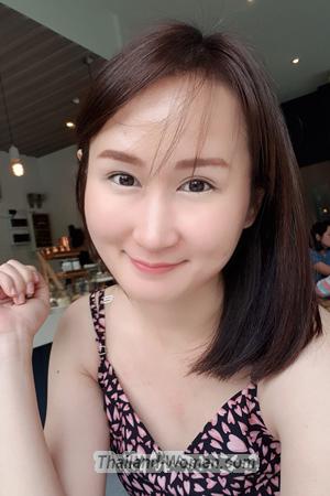 Ladies of Phetchaburi