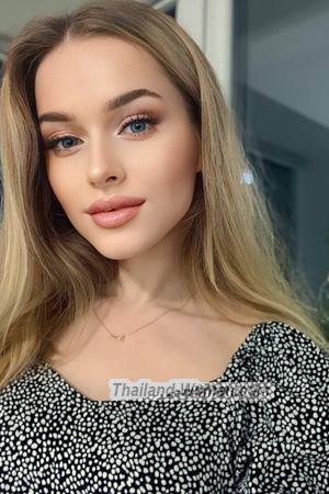 215520 - Natalia Age: 33 - Ukraine