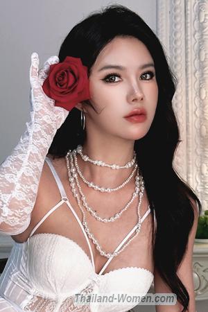 220362 - Suyun Age: 33 - China