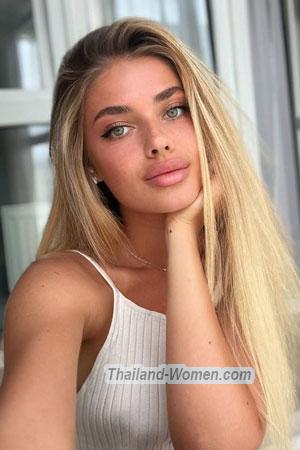 220372 - Alina Age: 29 - Ukraine