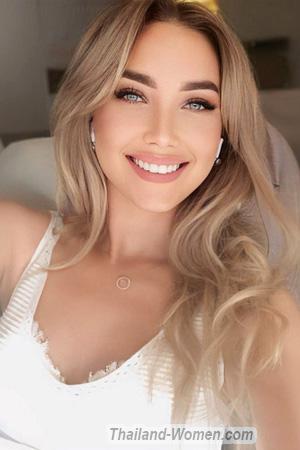 221746 - Iryna Age: 36 - Ukraine