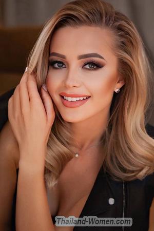 223099 - Alla Age: 33 - Ukraine