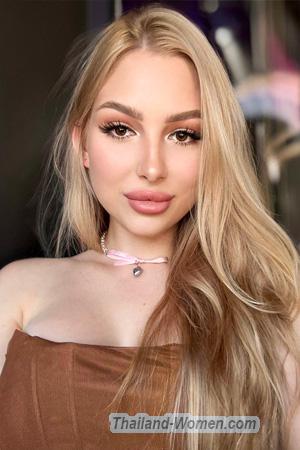 224862 - Karyna Age: 22 - Ukraine