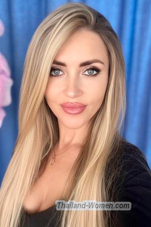 225271 - Valentina Age: 42 - Ukraine