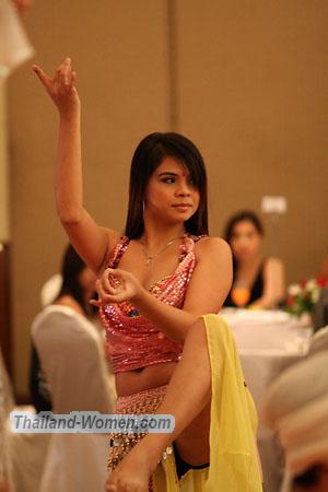 women-of-philippines-060