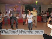 Philippine-Women-950