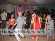 Philippine-Women-1040-1