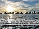 cartagena-women-boat-1104-60